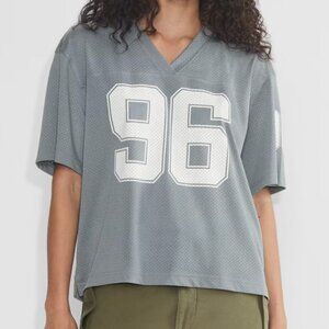 Tna Court Mesh™ Endgame Jersey Sporty mesh V-neck jersey size small